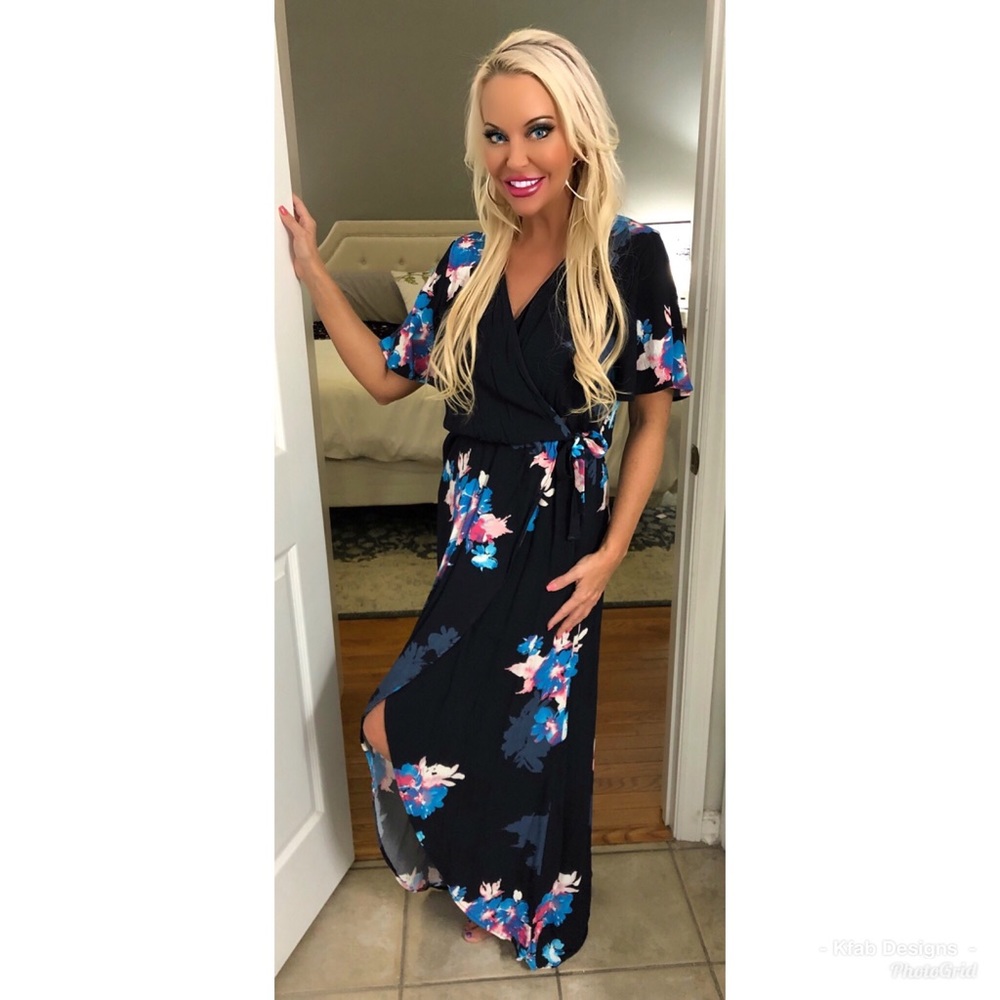 ❤️LAST 1! Stunning Black Floral Maxi Dress! - Picture 2 of 4